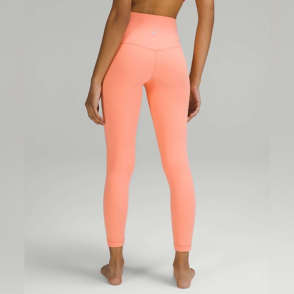 C - Lululemon Align High-Rise Pant 25"
Sunny Coral